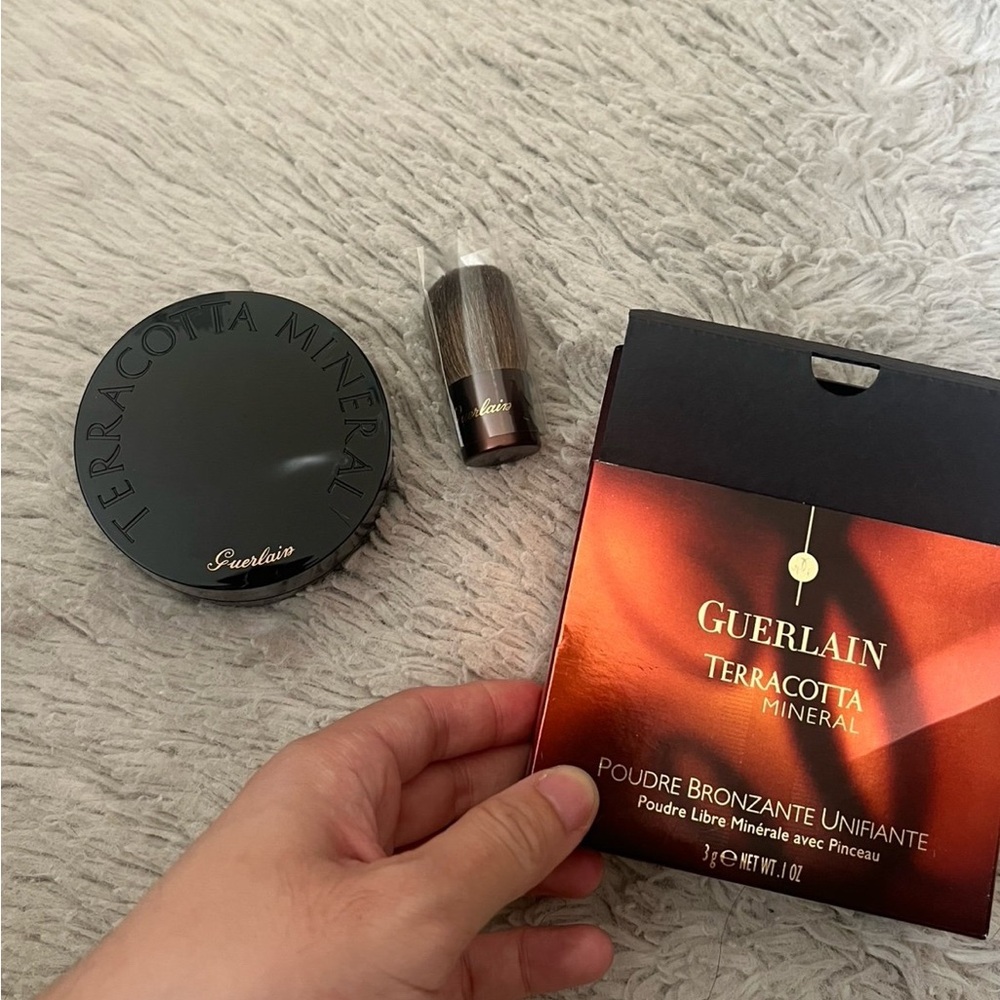 Guerlain Terracotta Mineral Flawless Bronzing Powder 01 Light NIB
